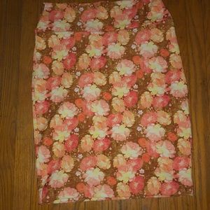 🔥NWOT LULAROE CASSIE SKIRT SIZE M